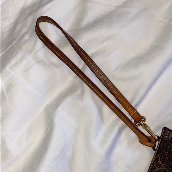 Louis Vuitton Monogram Wristlet with Burgundy Trim - Picture 7 of 8